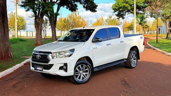 TOYOTA HILUX 2.8 SRV 4X4 CD 16V DIESEL 4P AUTOMÁTICO TOYOTA HILUX 2.8 SRV 4X4 CD 16V DIESEL 4P AUTOMÁTICO